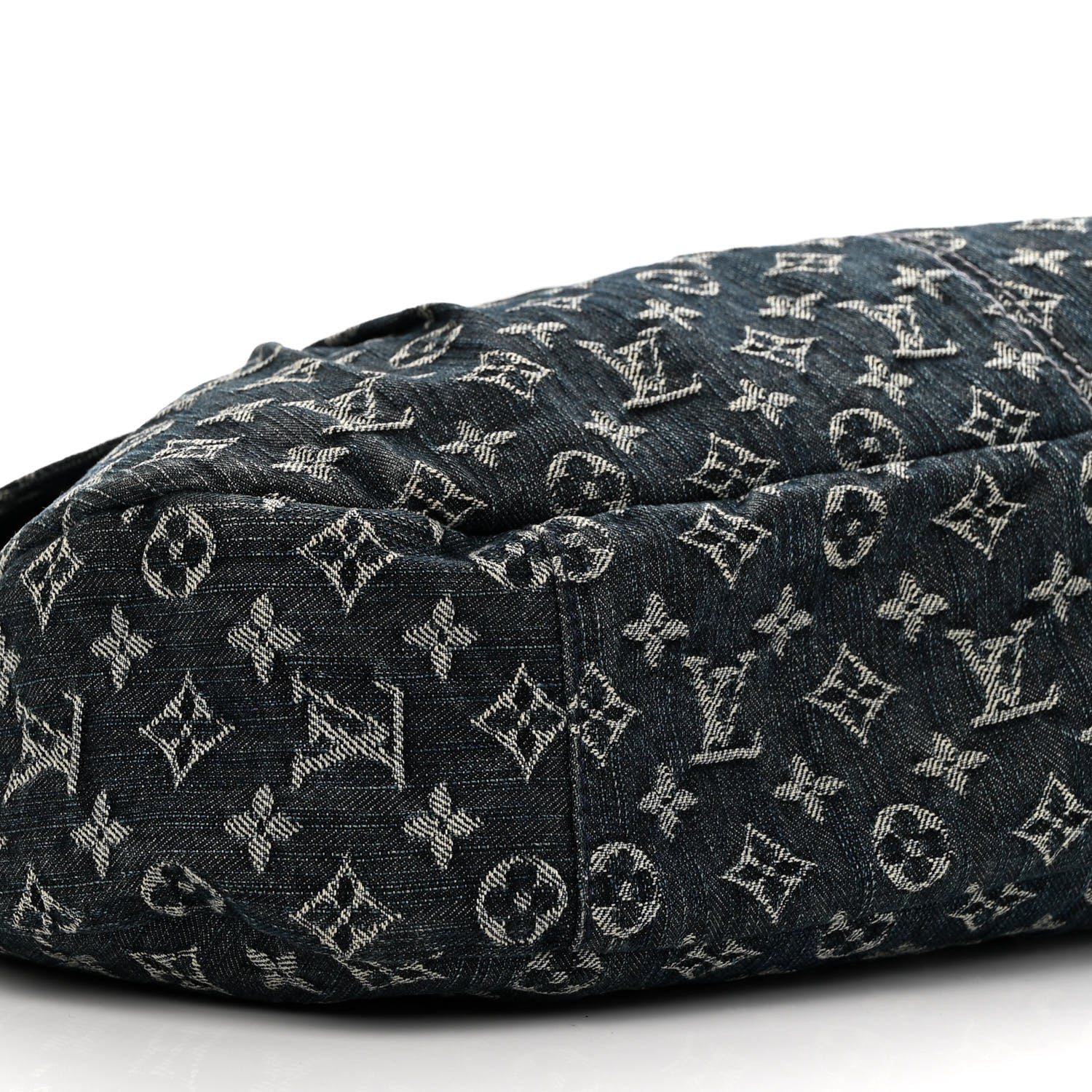 Louis Vuitton Denim Daily GM Gris Blue 9 of 10