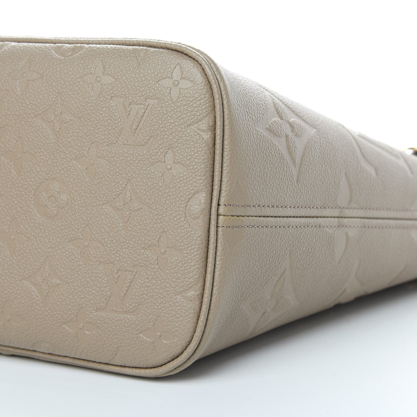 Empreinte Monogram Giant Neverfull MM Tourterelle