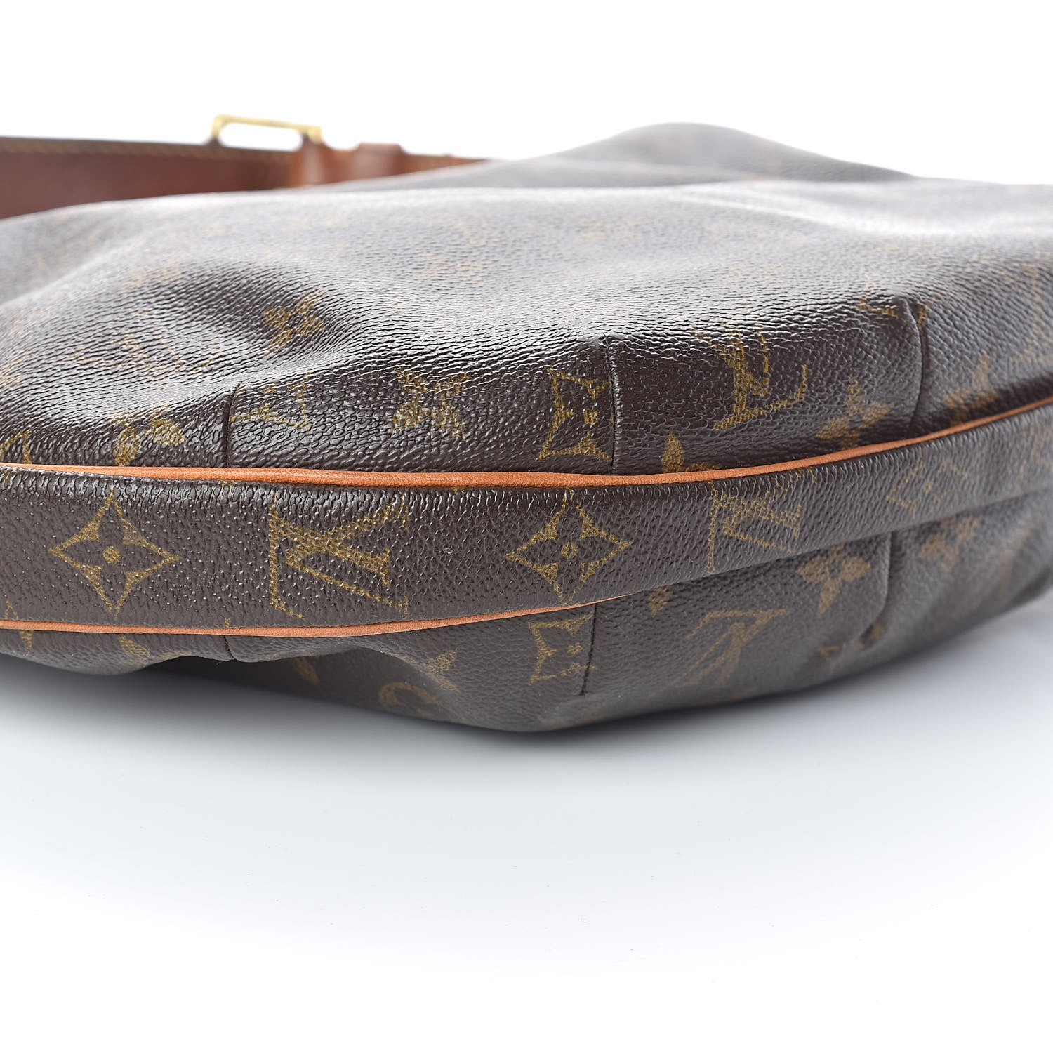 Louis Vuitton Monogram Croissant MM 11 of 13