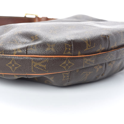 Louis Vuitton Monogram Croissant MM 11 of 13