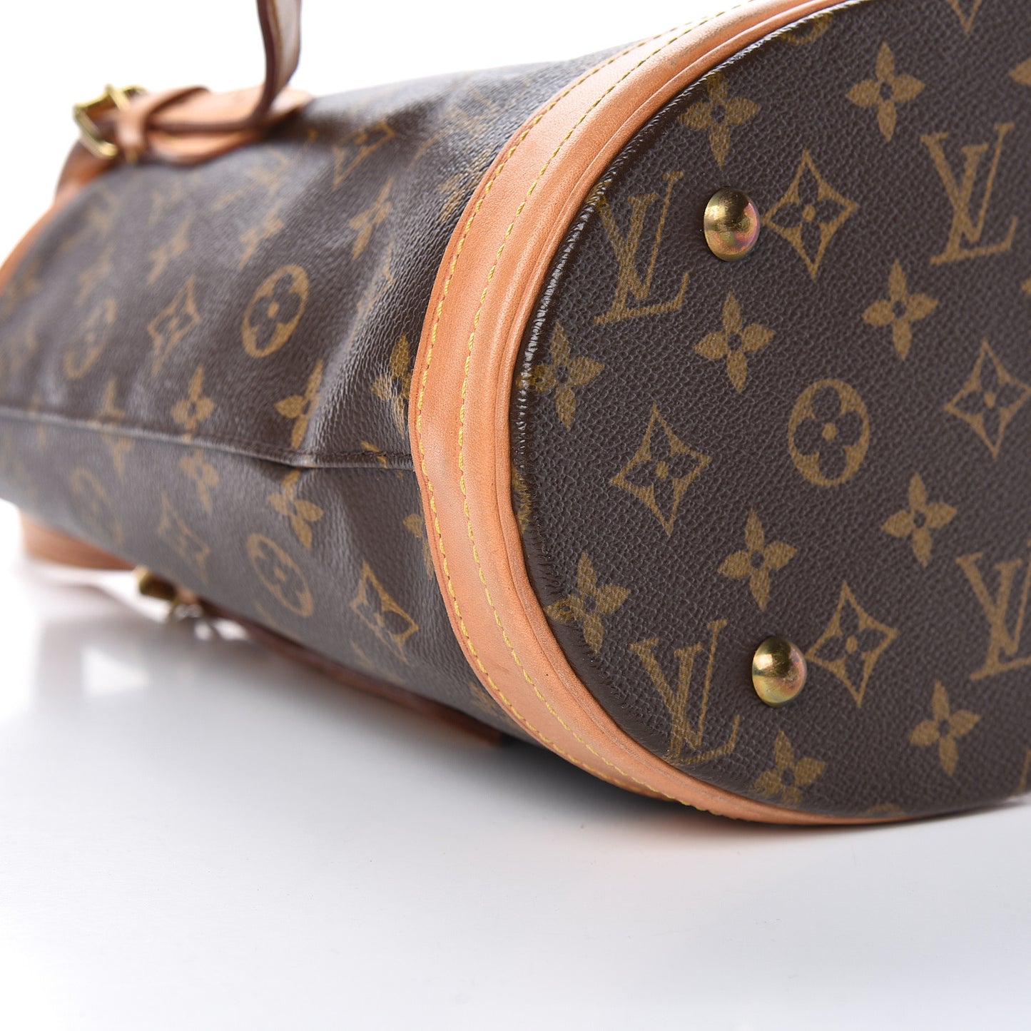 Monogram Petit Bucket 23