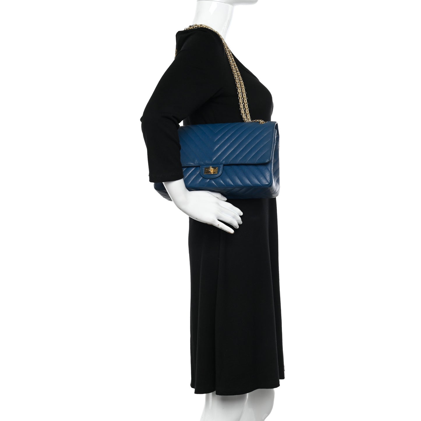 Sheepskin Chevron Quilted 2.55 Reissue 226 Flap Navy Blue