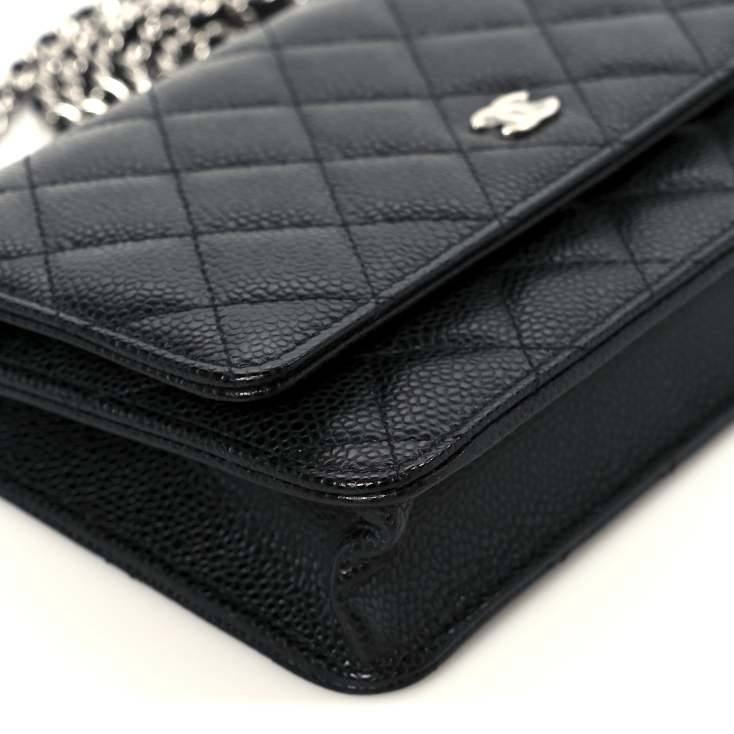 Caviar Quilted Wallet on Chain WOC Black