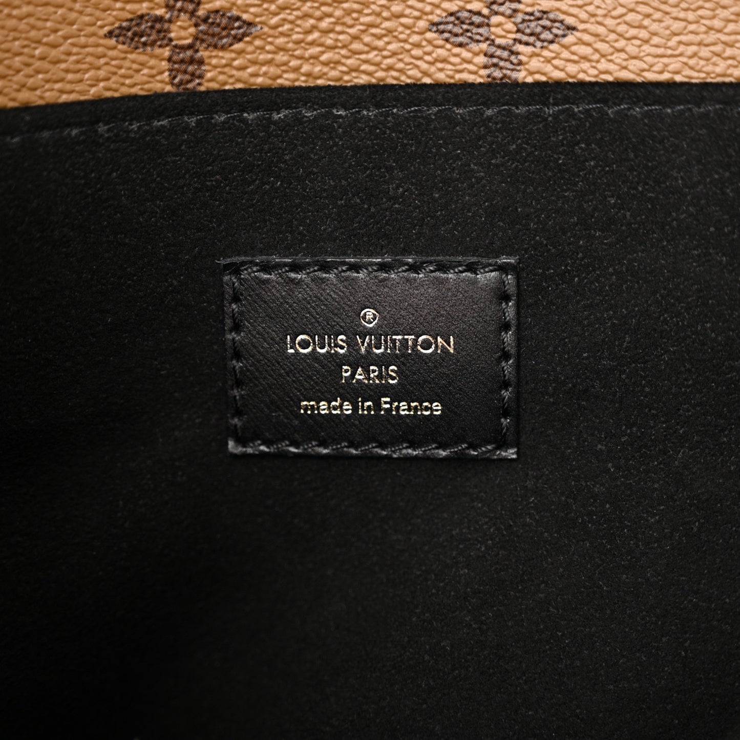 Reverse Monogram Pochette Metis