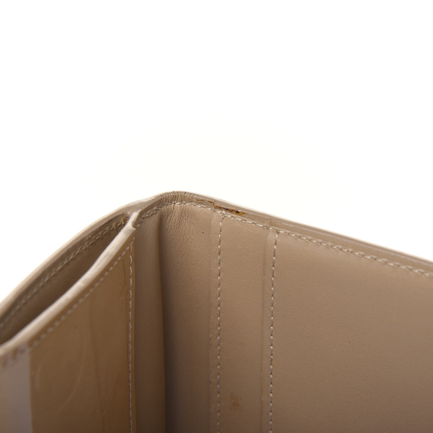 Louis Vuitton Vernis Ludlow Wallet Beige 8 of 18
