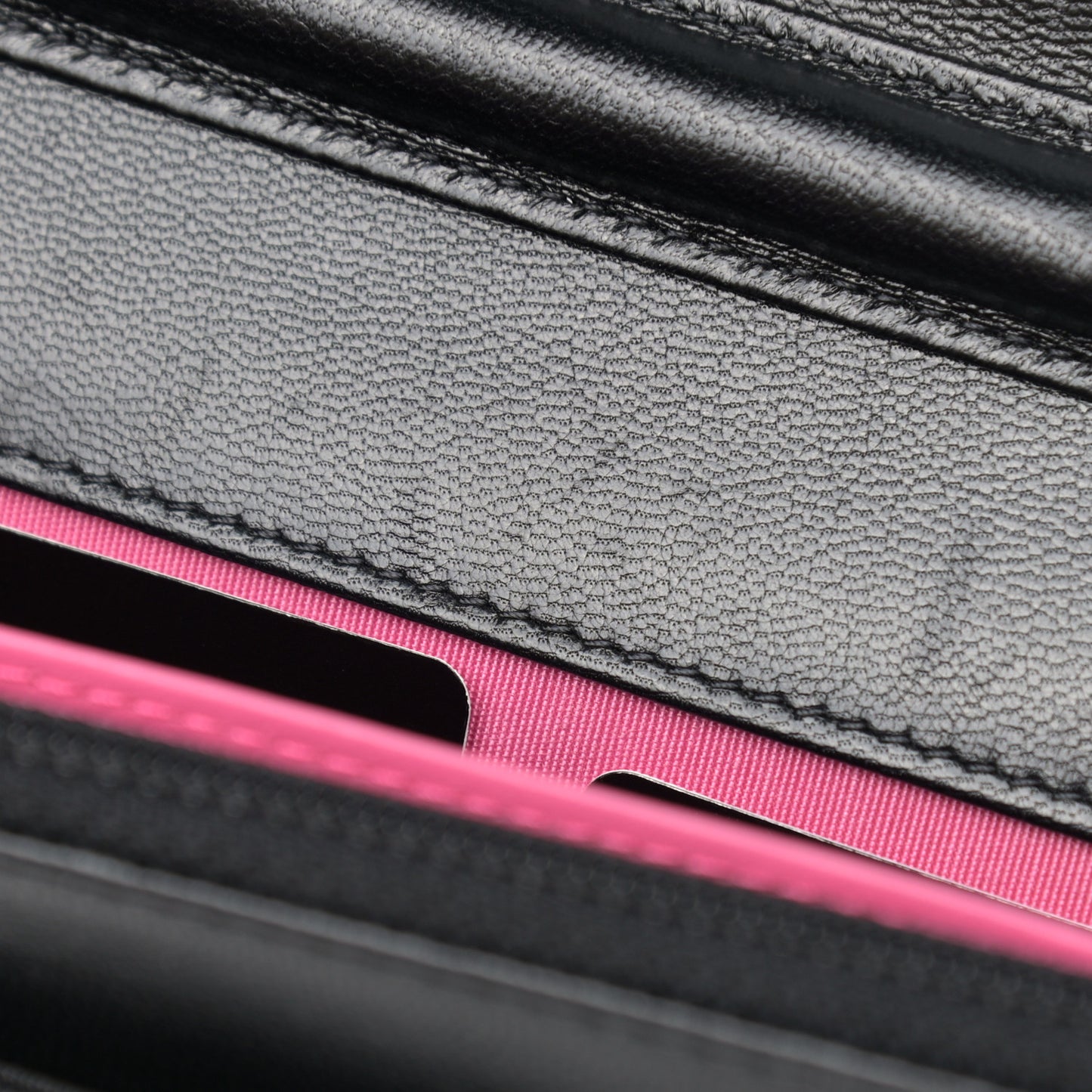 Goatskin Quilted Timeless CC Wallet On Chain WOC Black