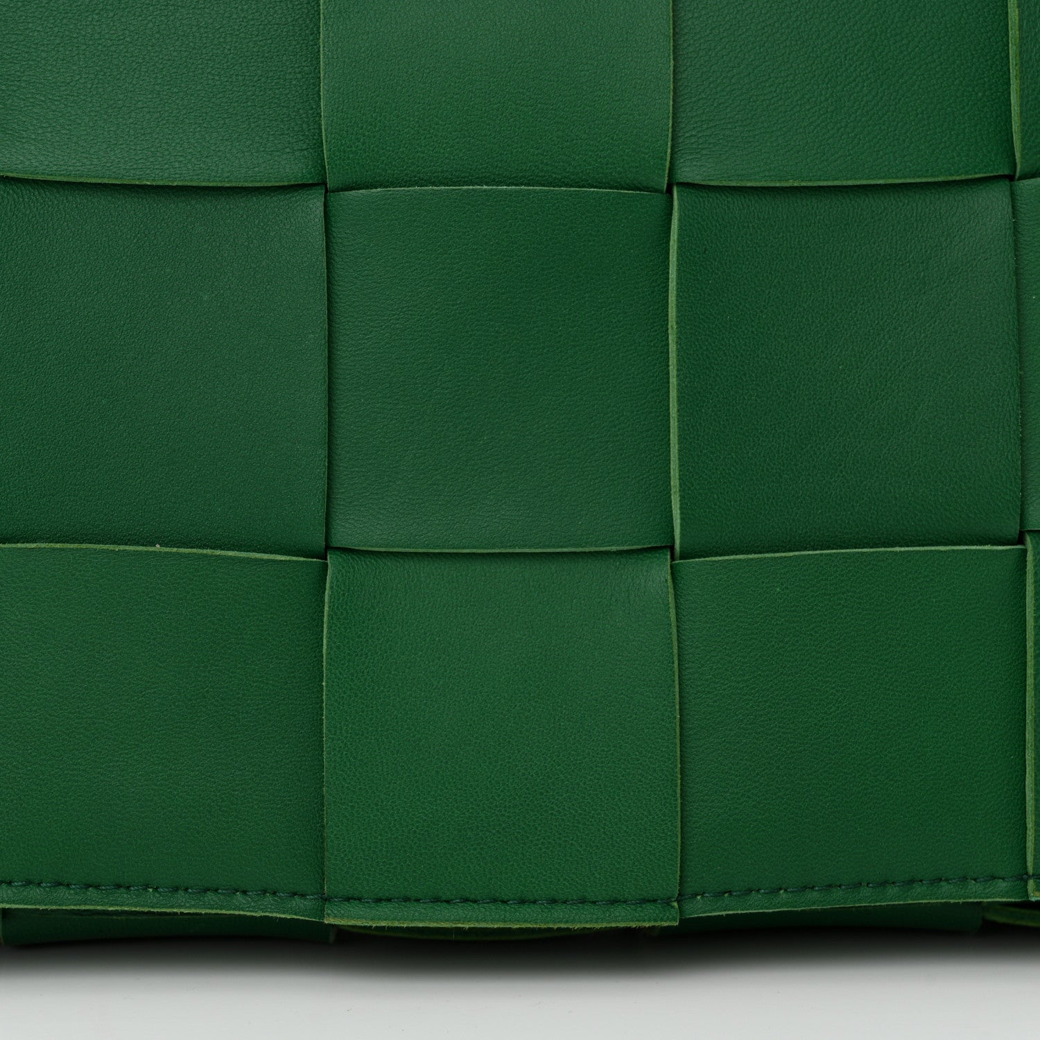 Bottega Veneta Lambskin Maxi Intrecciato Cassette Crossbody Bag Racing Green 13 of 13