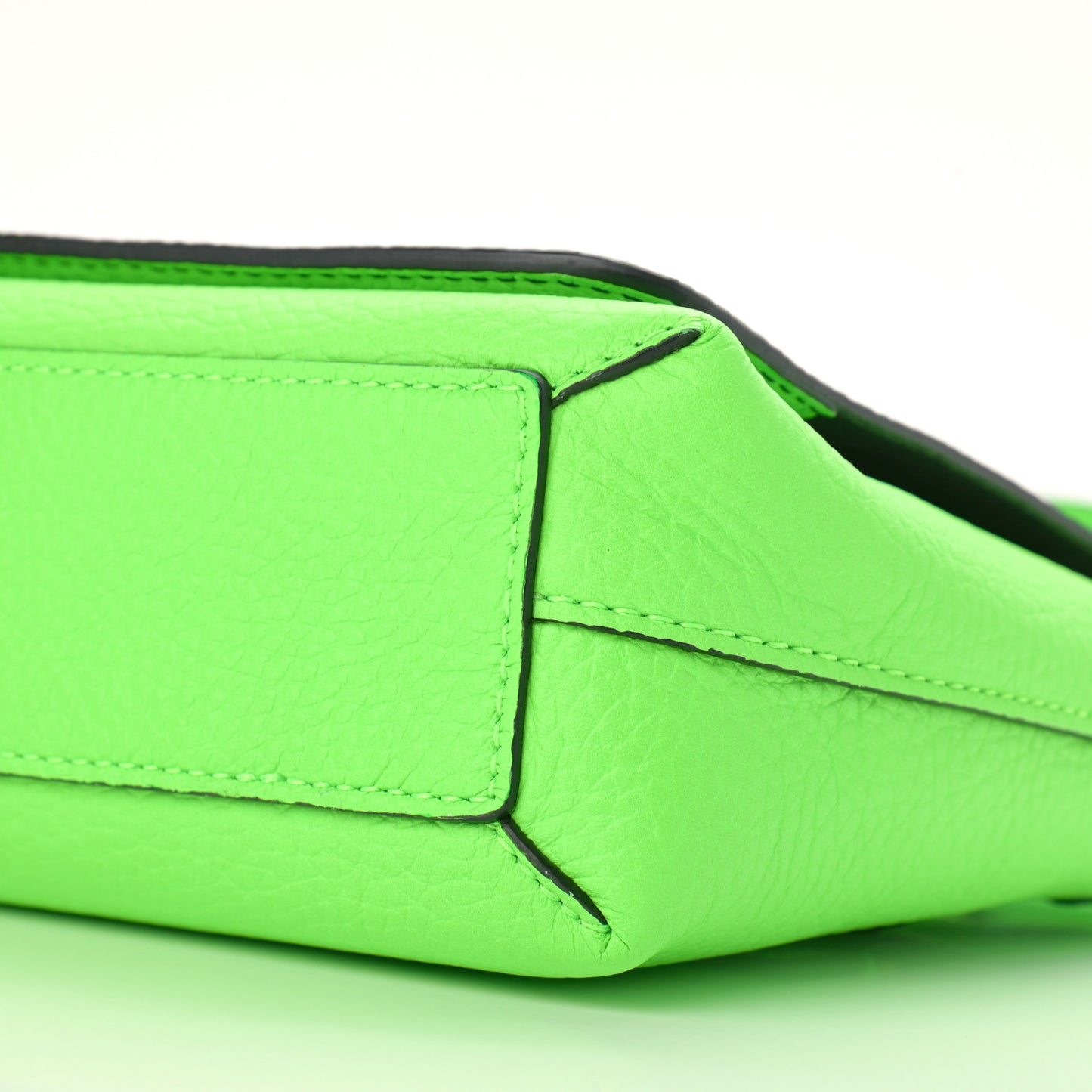 Signature Grain Burleigh Crossbody Bag Neon Green