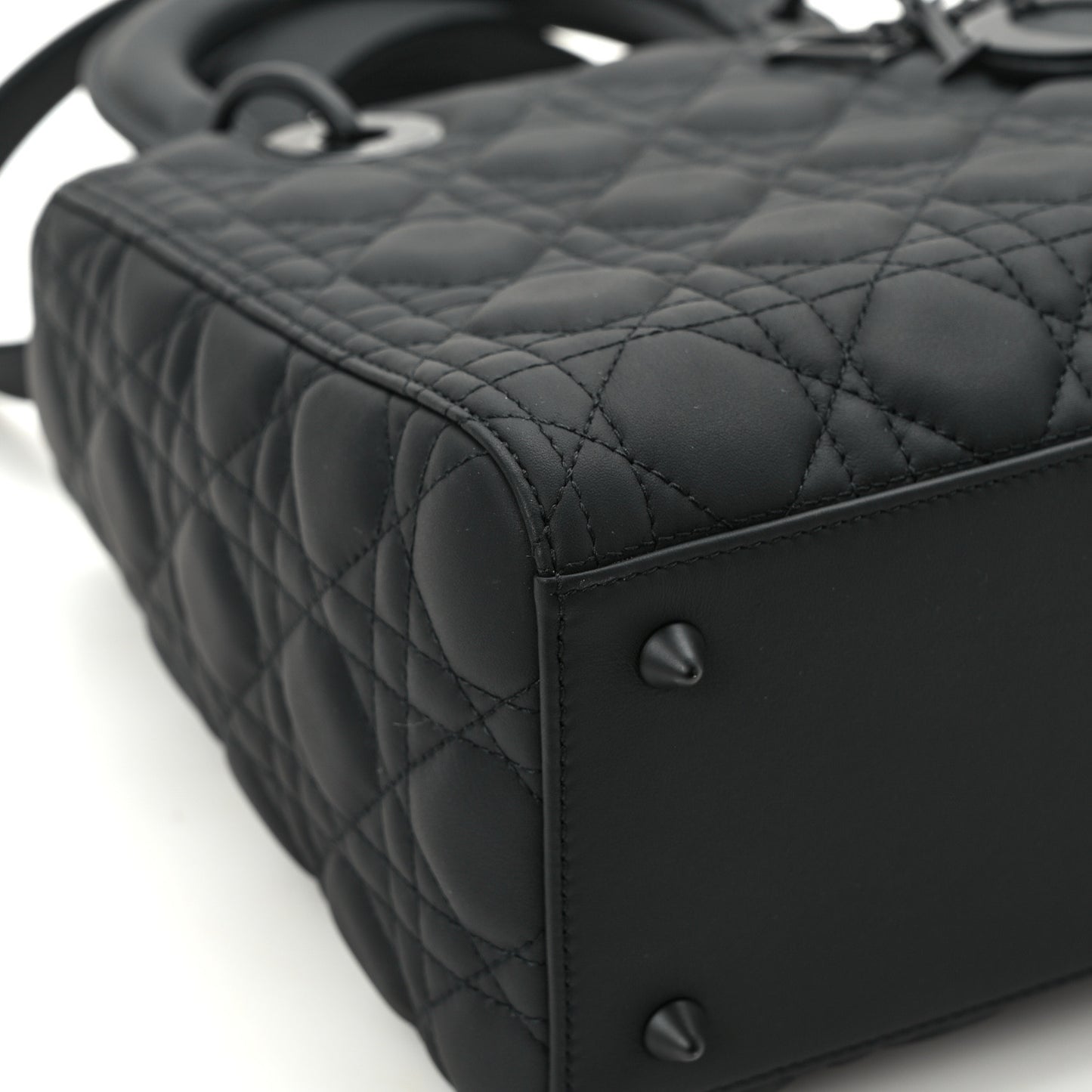 Ultra Matte Calfskin Cannage Medium Lady Dior Black