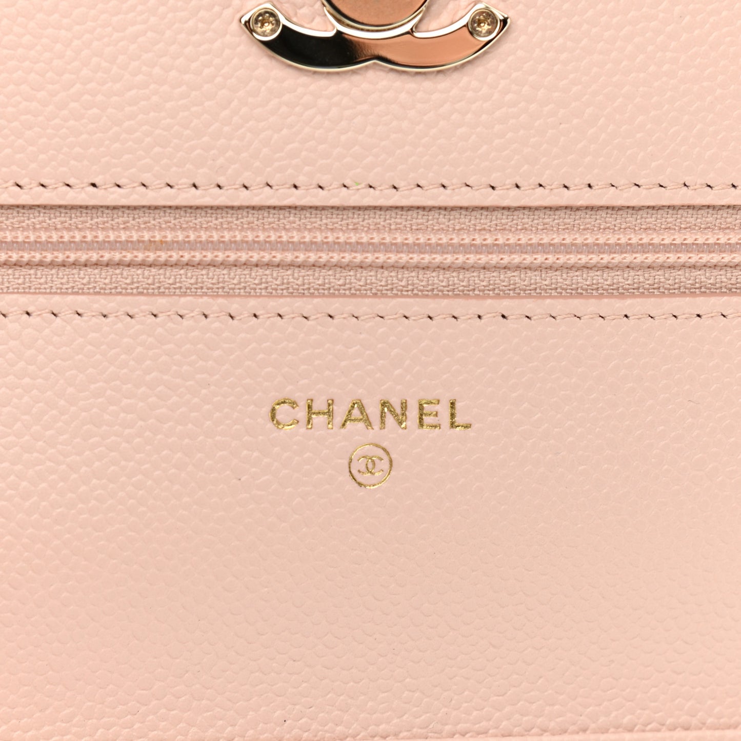 Caviar Quilted Wallet On Chain WOC Light Pink