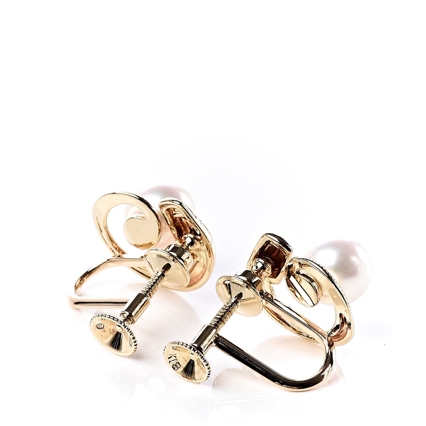 18K Yellow Gold Akoya Pearl 6.7mm Screw Back Earrings