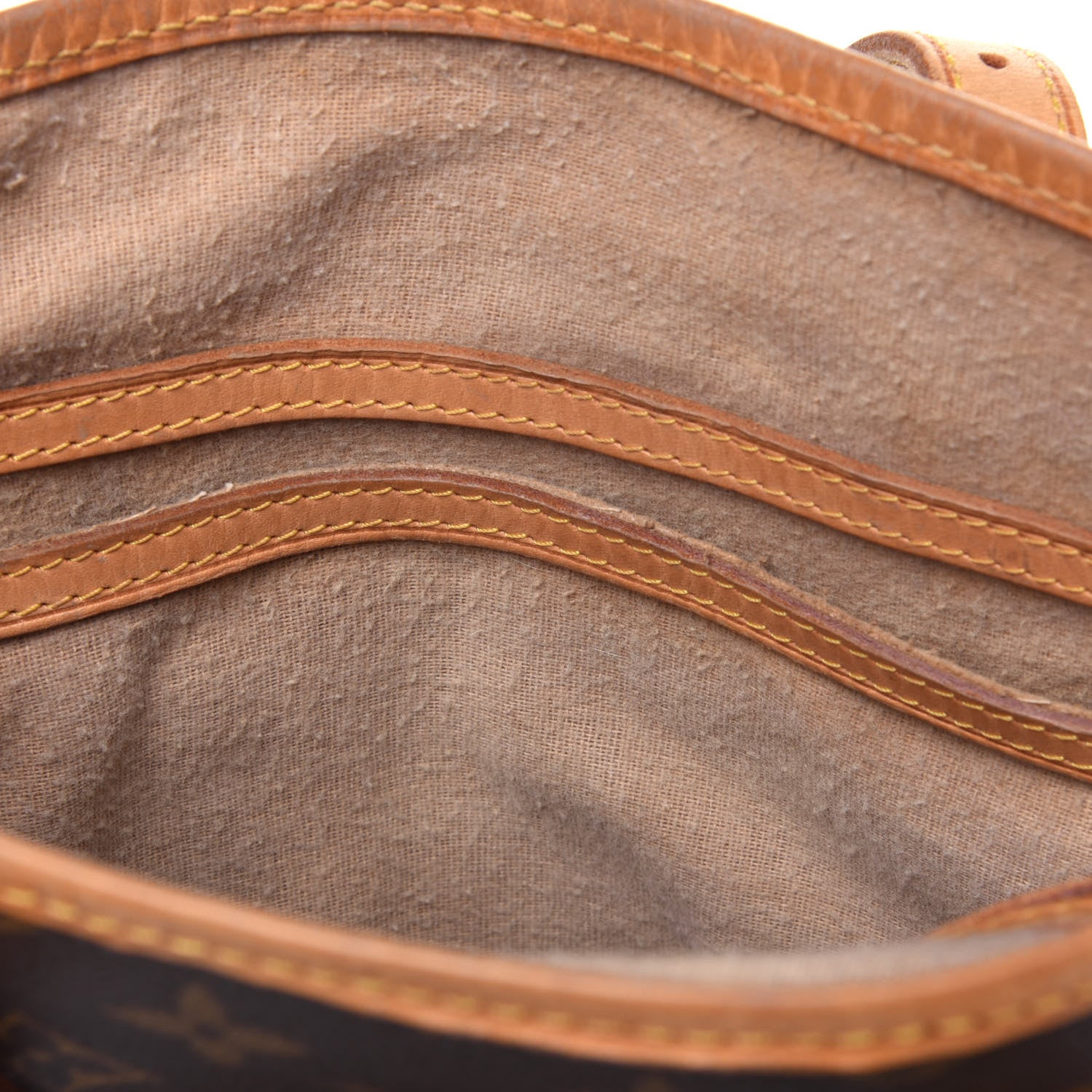 Louis Vuitton Monogram Petit Bucket 23 11 of 36