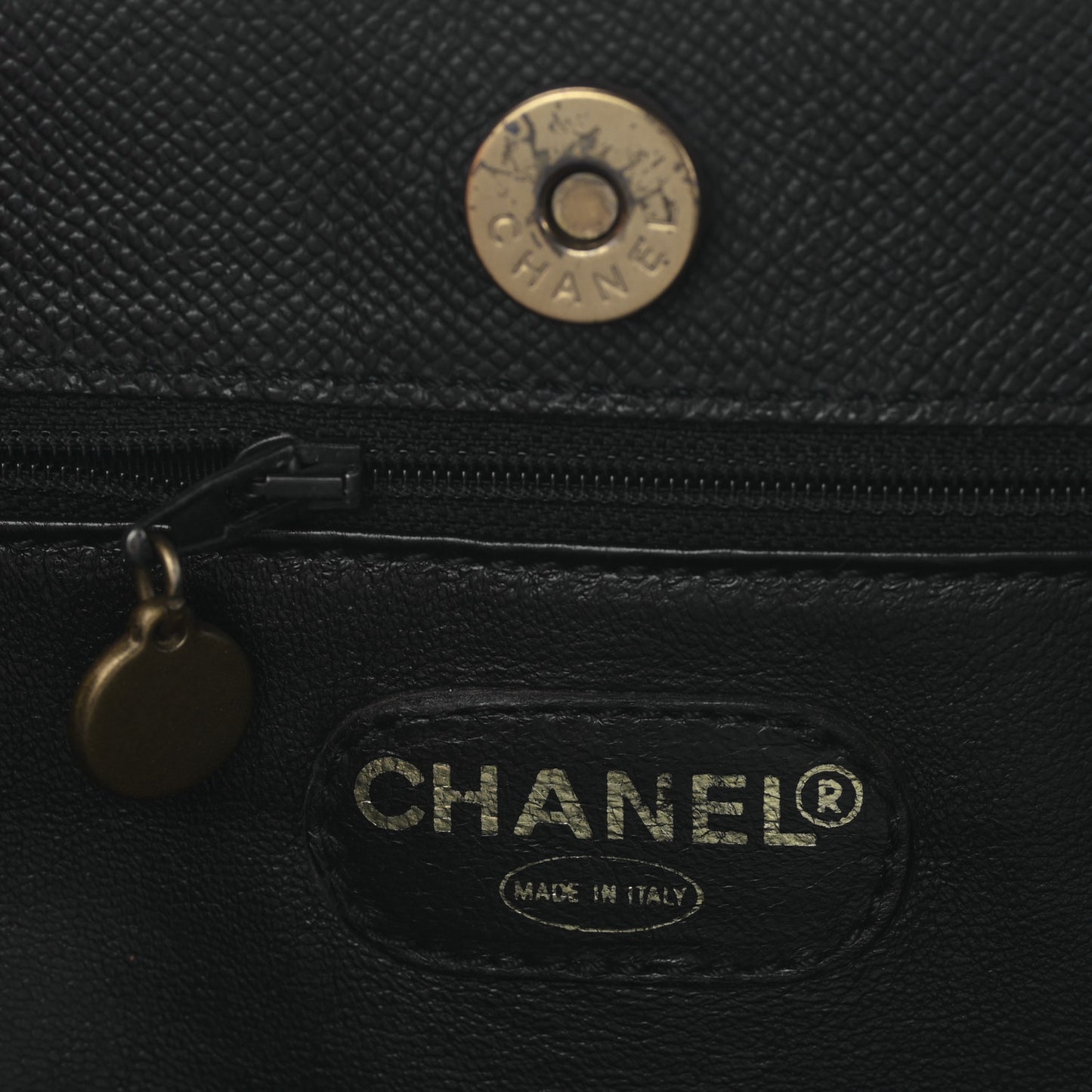 Caviar Shoulder Bag Black