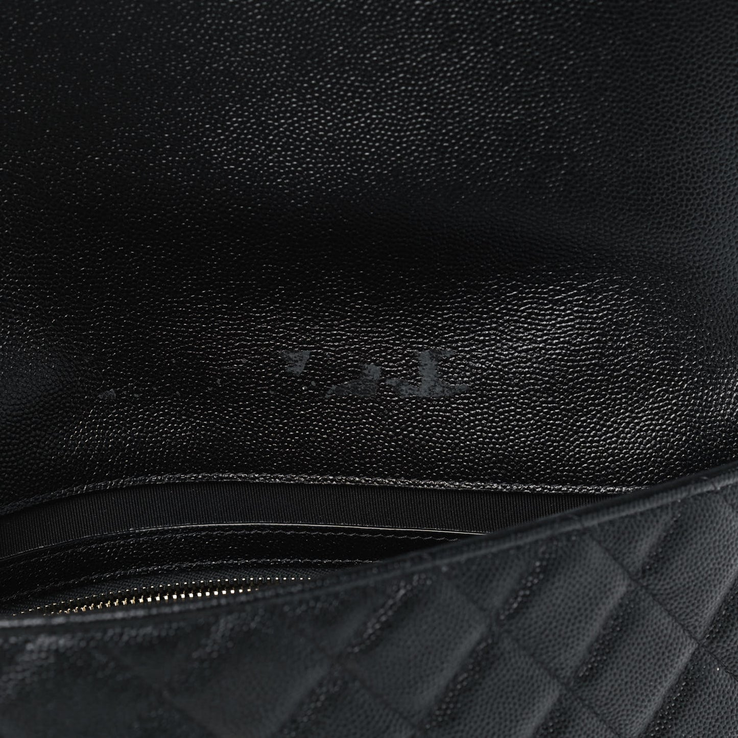 Caviar Quilted Medium Golden Class Pouch Black