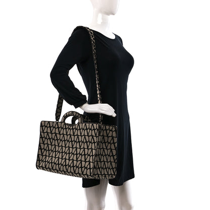 Valentino Garavani Toile Iconographe Goatskin Le Troisieme Shopping Bag Naturale Black Fondant 2 of 11