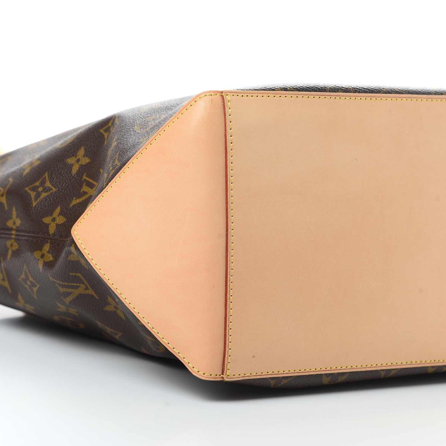 Louis Vuitton Monogram Cabas Mezzo 9 of 13