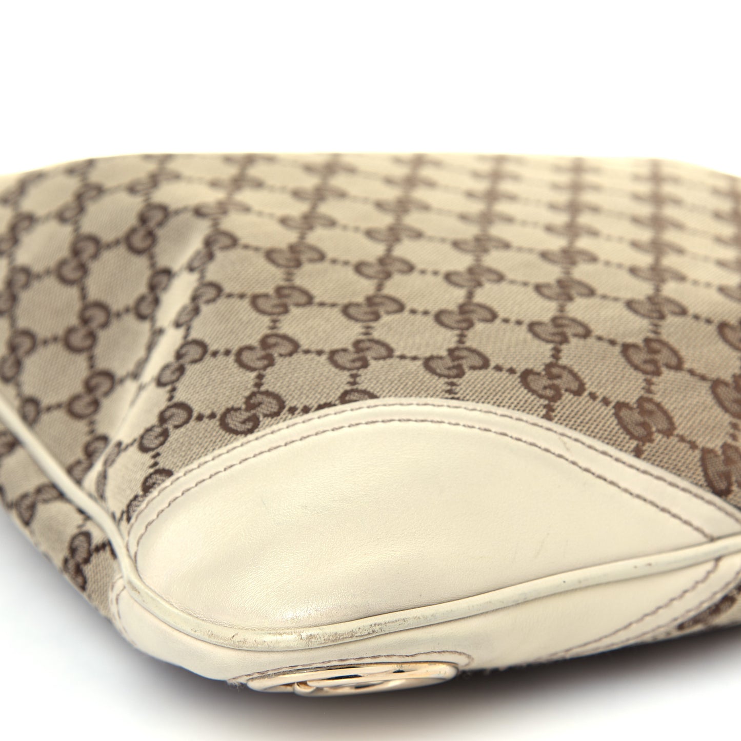 Monogram Medium New Britt Hobo Off White