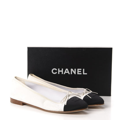 Chanel Fabric Glitter Grosgrain Cap Toe CC Ballerina Flats 41 White Black 13 of 13
