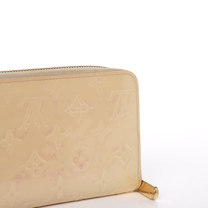 Louis Vuitton Vernis Zippy Wallet Blanc Corail 16 of 16