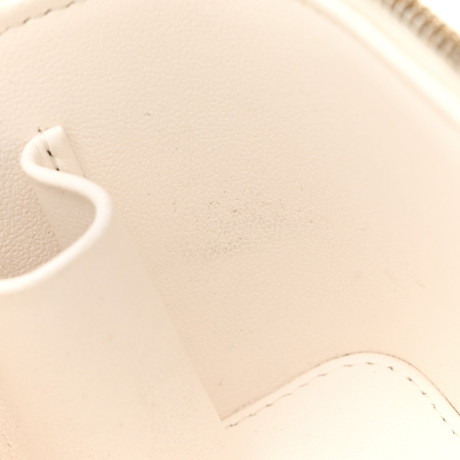 Chanel Caviar Quilted Sweetheart Vanity Case White 12 of 12