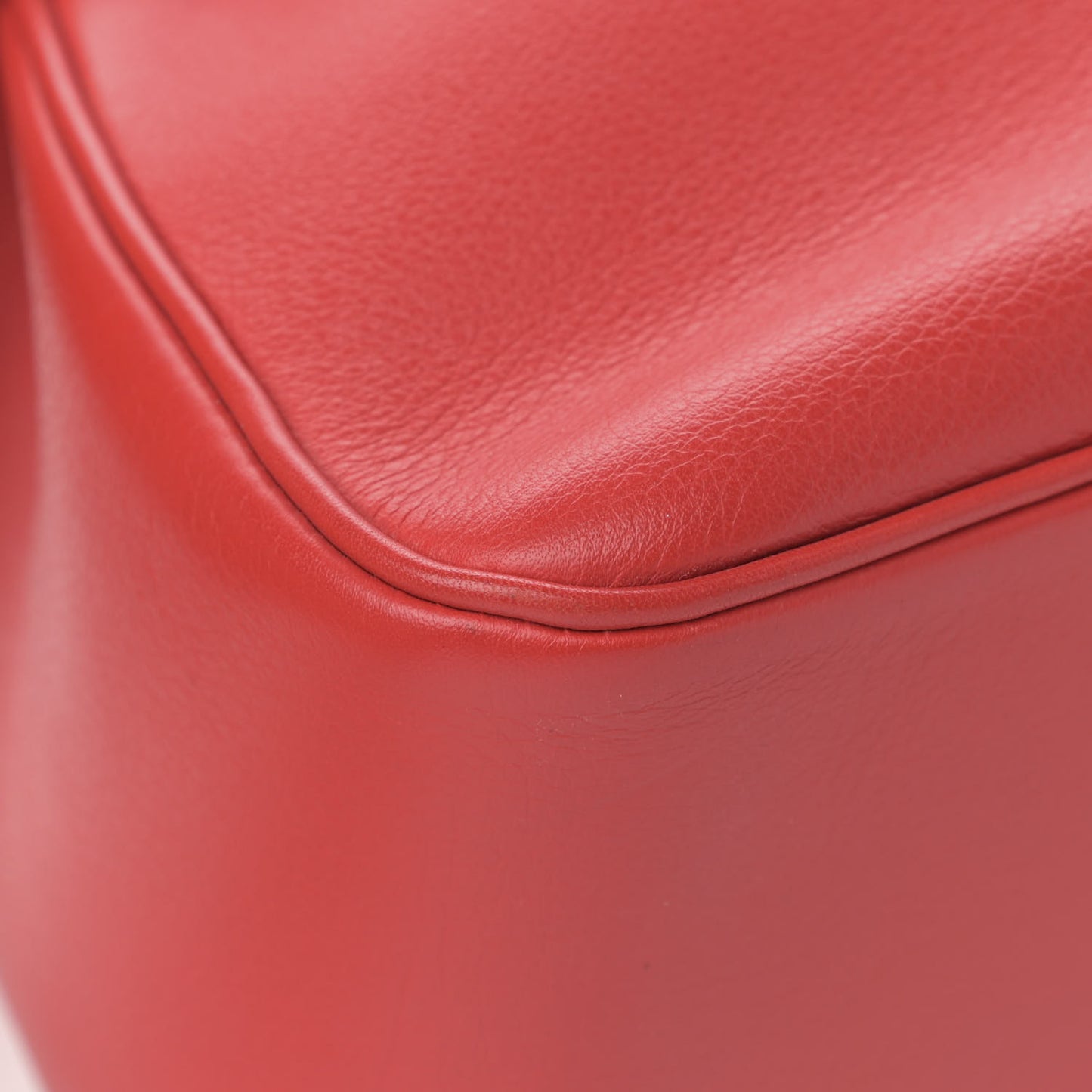 Calfskin Givry Shoulder Bag Red