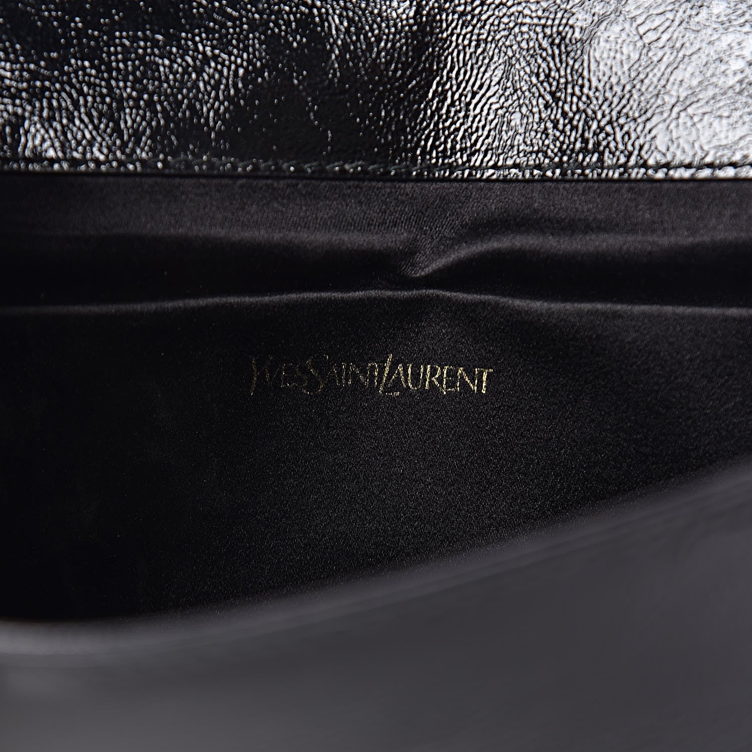 Saint Laurent Textured Patent Monogram Large Belle De Jour Clutch Black 6 of 7