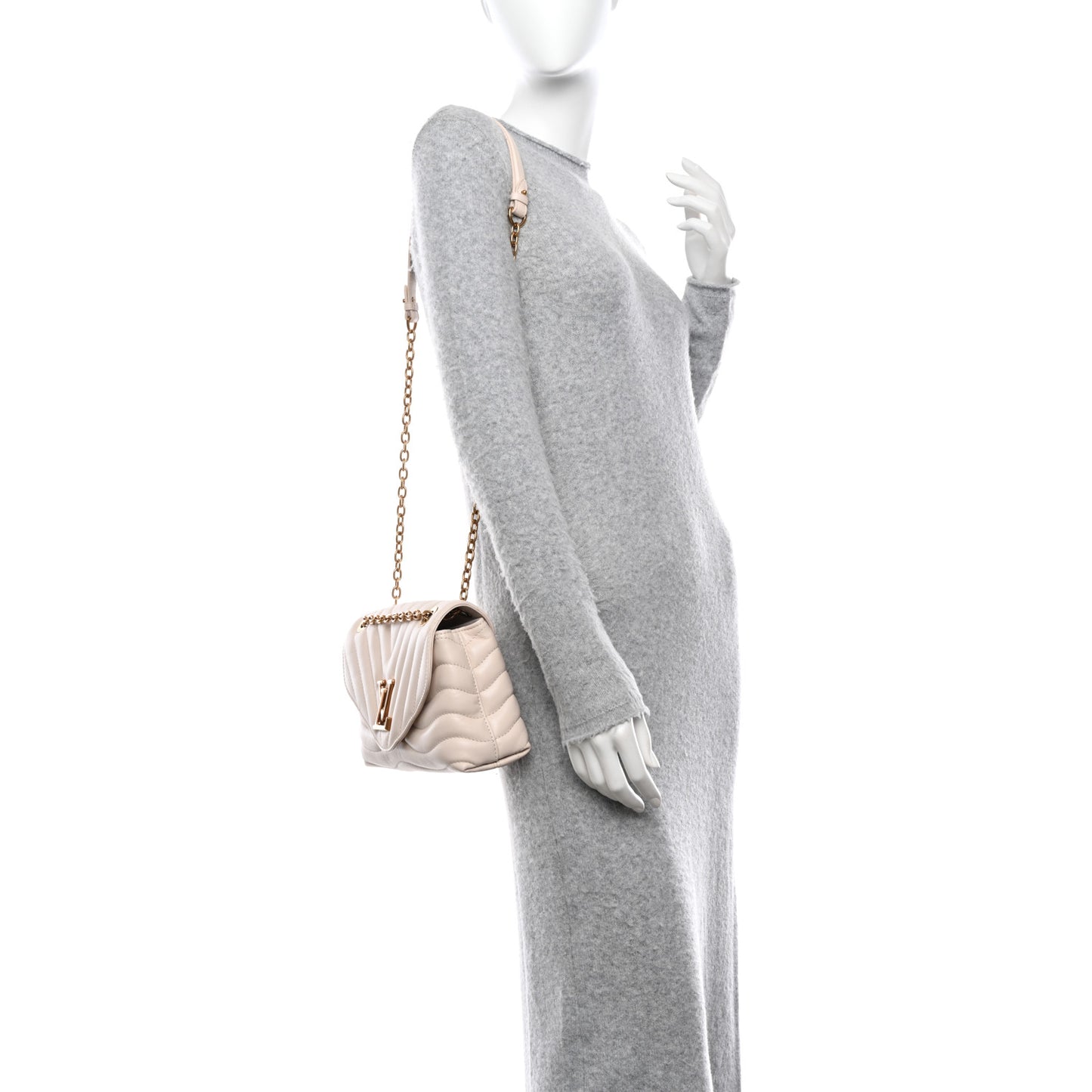 Calfskin New Wave Chain Bag MM NM Ivory Ivory