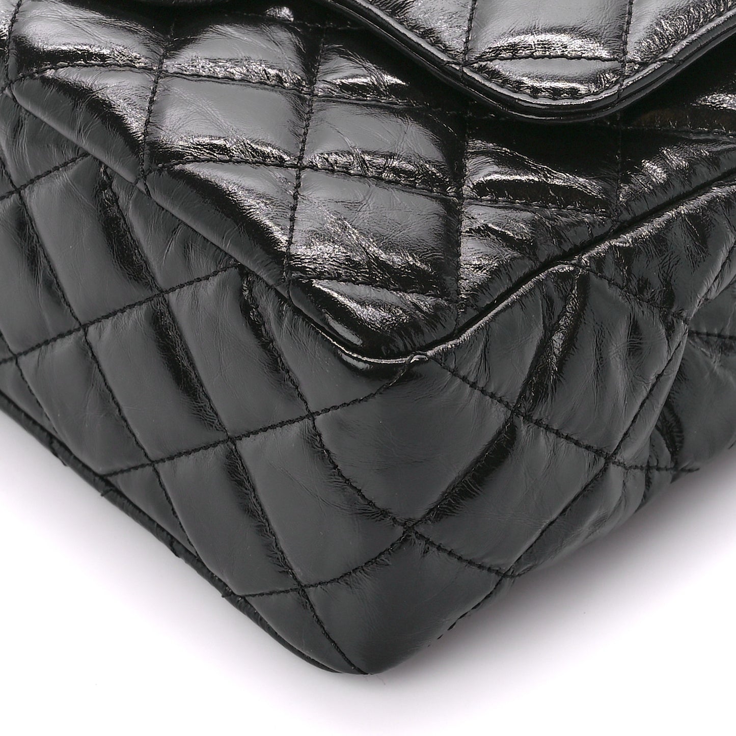 Shiny Crumpled Calfskin Quilted Wavy CC Hobo Black
