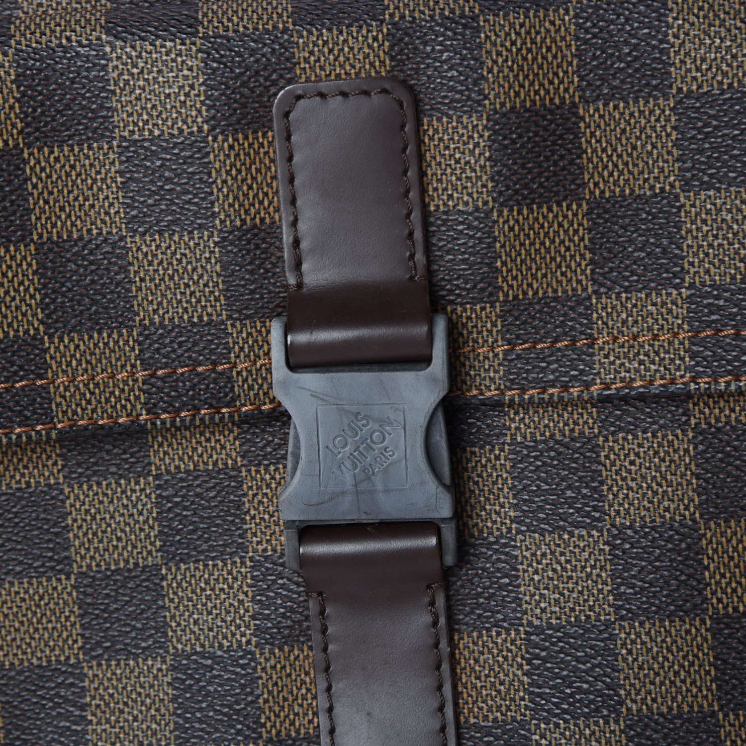 Louis Vuitton Damier Ebene Pochette Melville 8 of 10