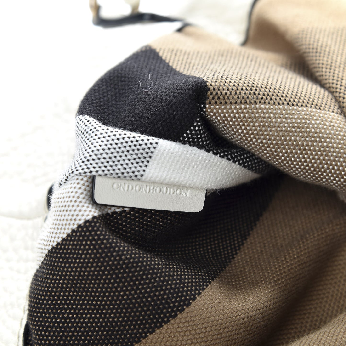 Grainy Calfskin House Check Medium Maidstone White