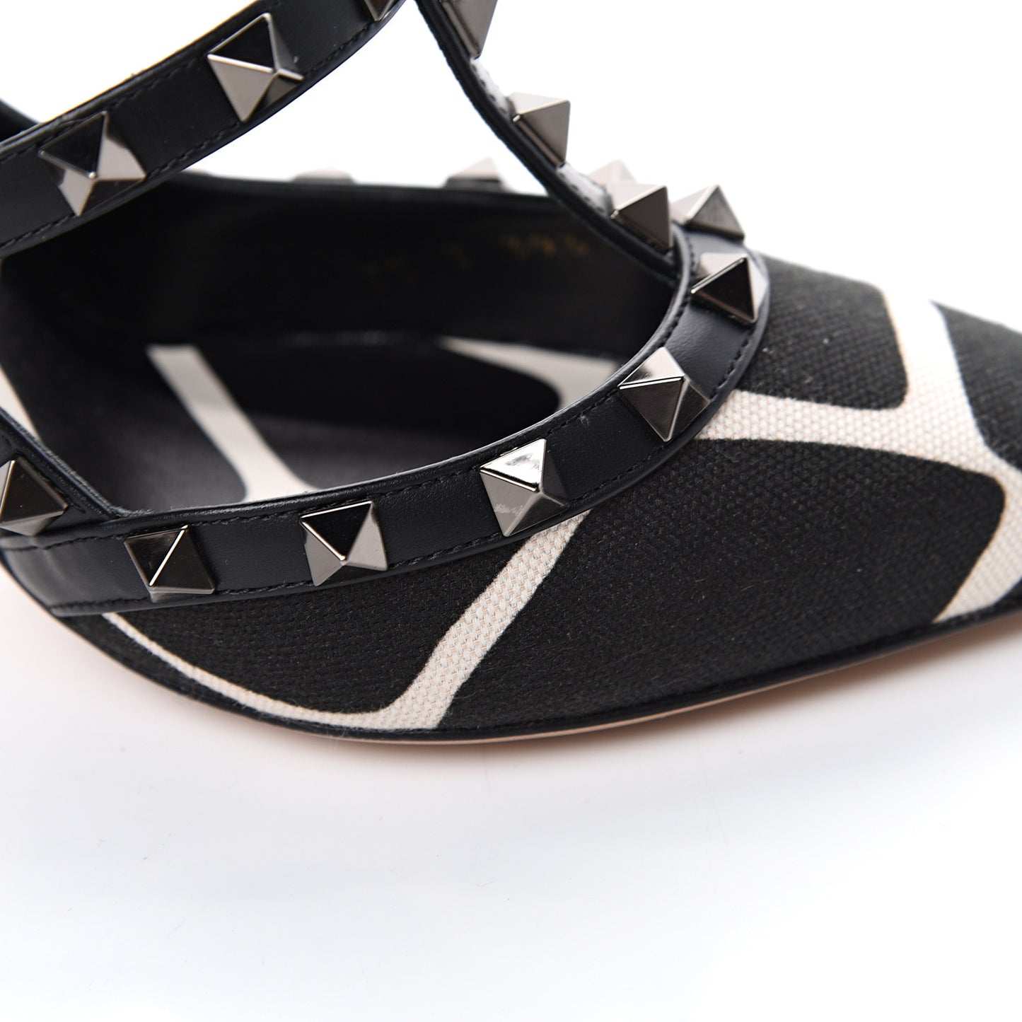 Canvas Giraffe Print Rockstud Ankle Strap Pumps 39 Black White