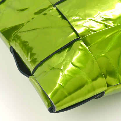 Bottega Veneta Metallic Crushed Calfskin Maxi Intrecciato Borsa Pouch Chlorophyll 7 of 8