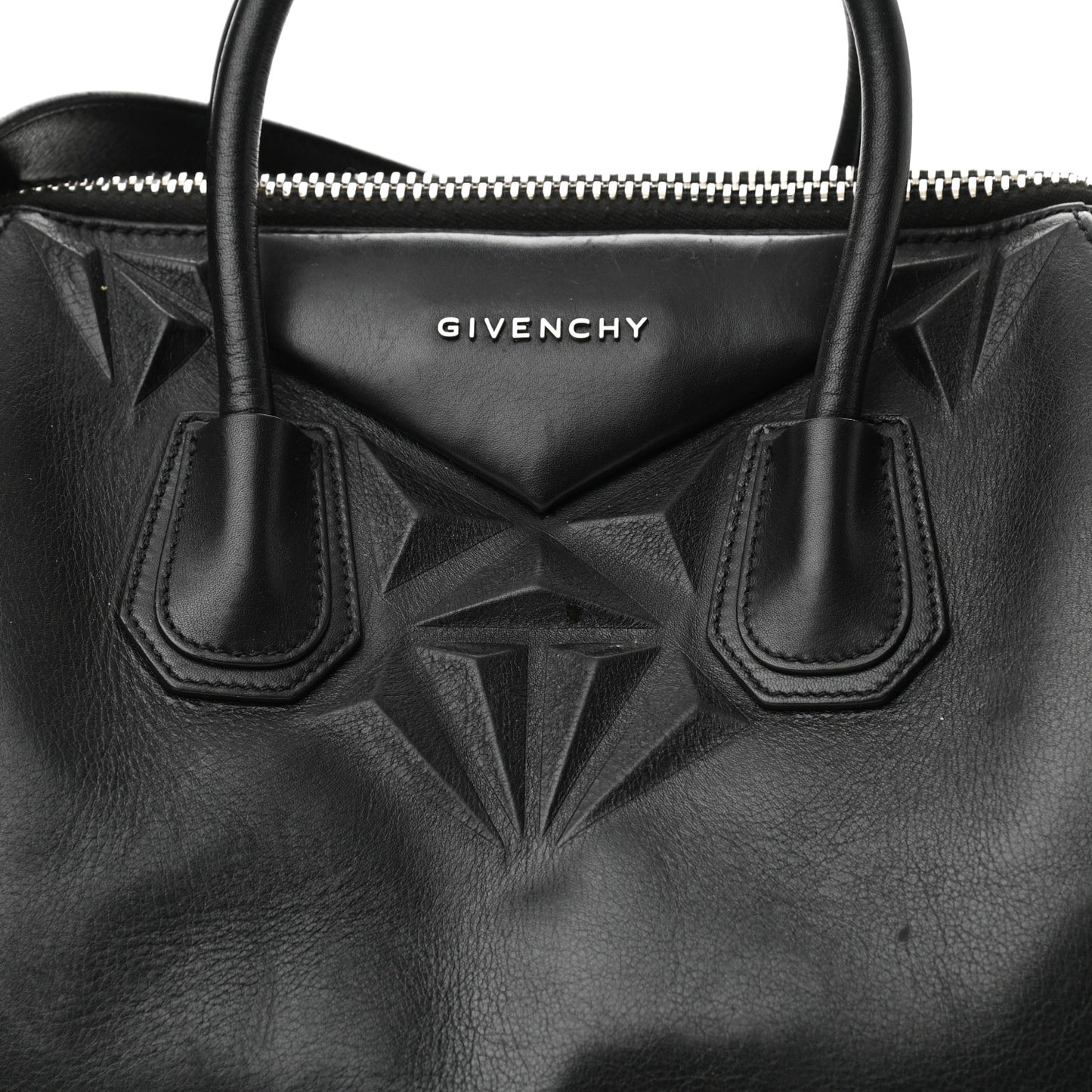 Calfskin 3D Stud Medium Antigona Black