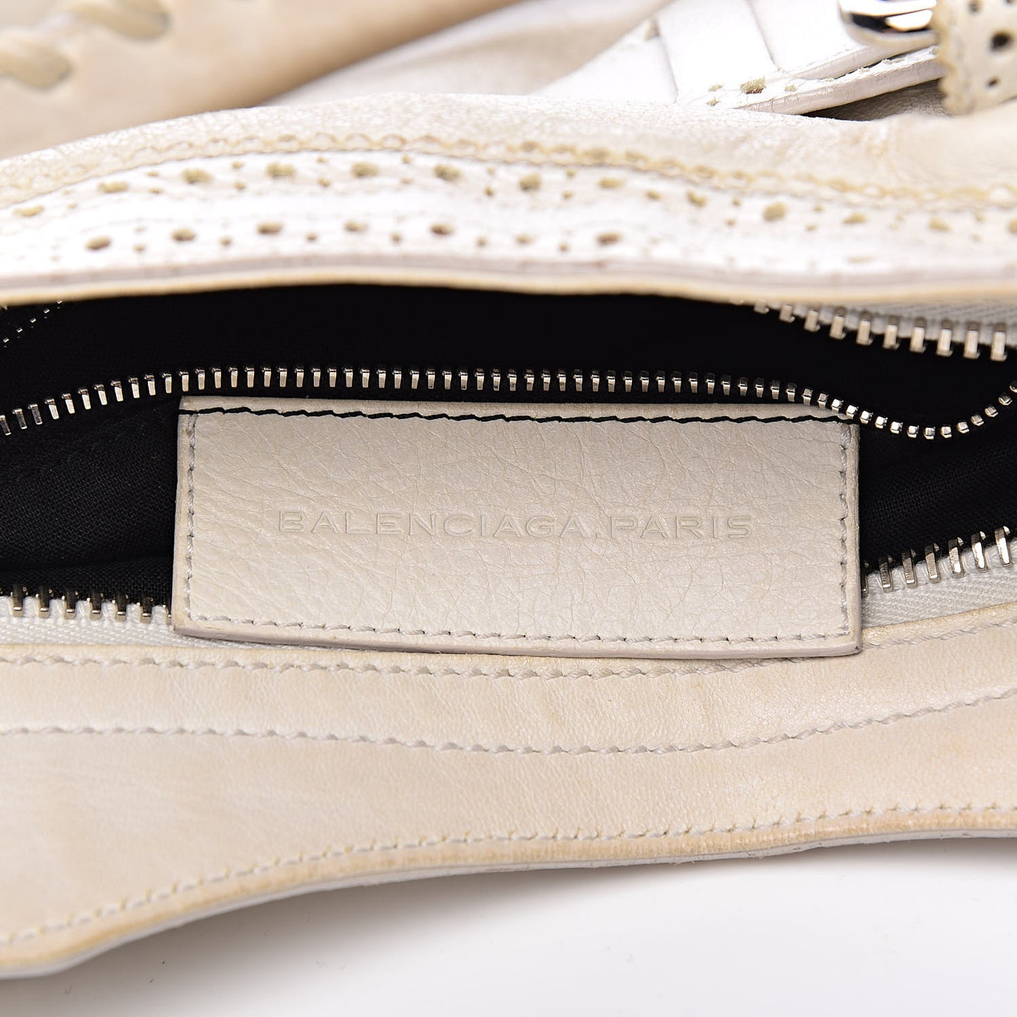 Agneau Giant Brogues Hardware City White Light