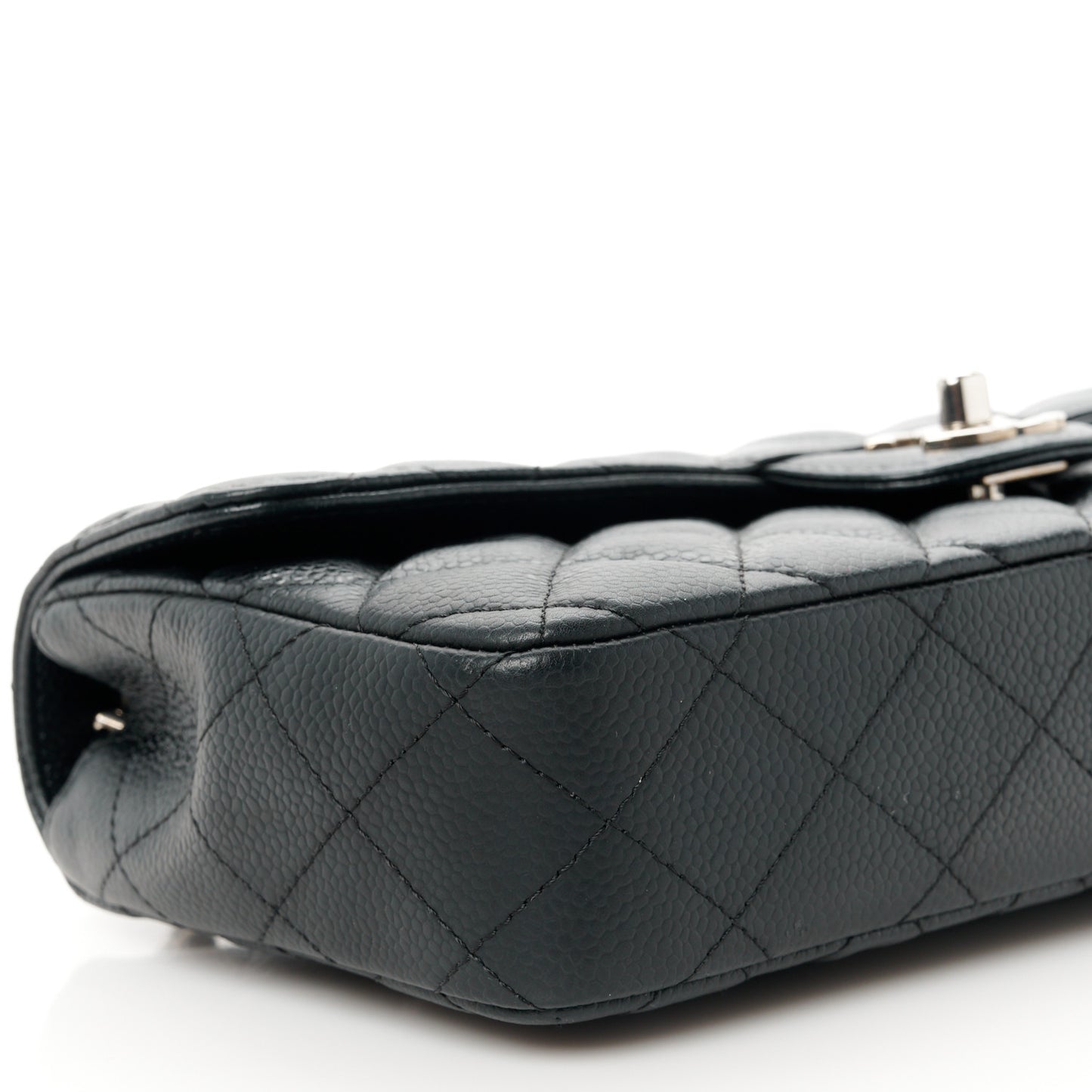 Caviar Quilted East West Flap Black