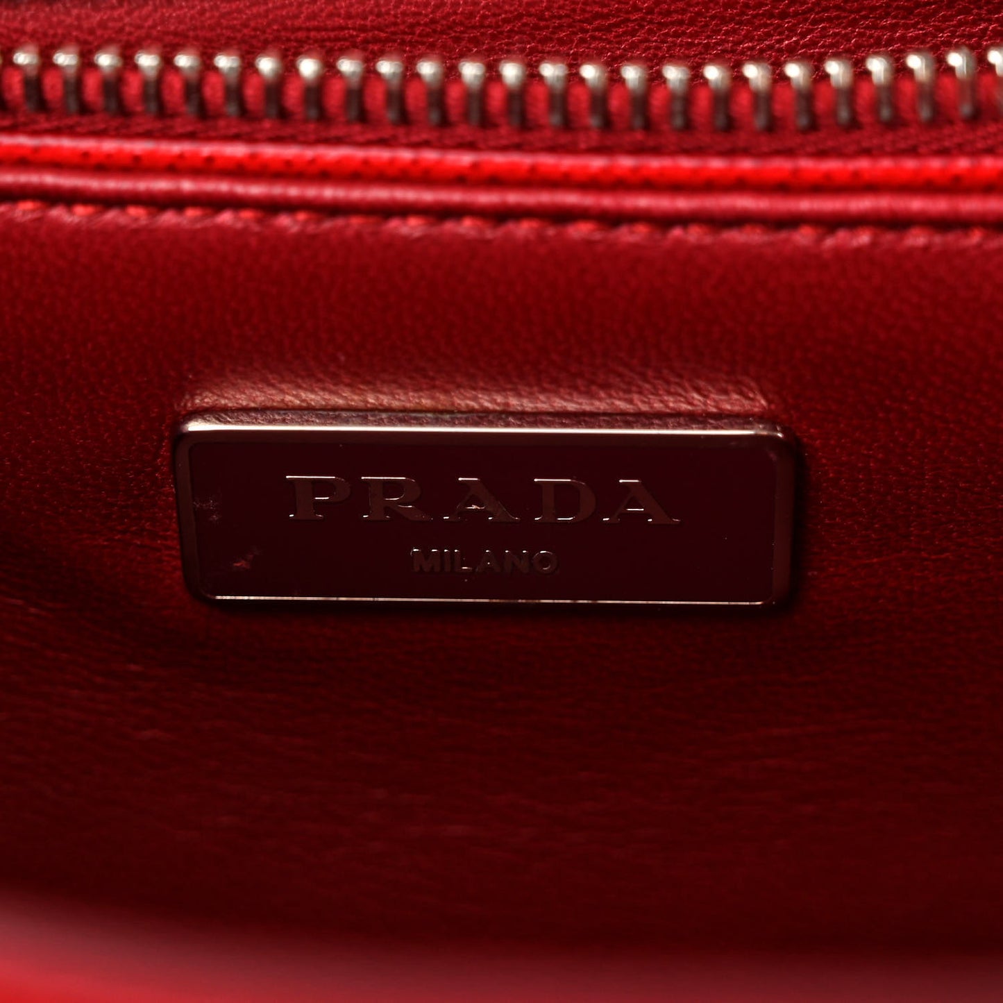 Saffiano Soft Sound Shoulder Bag Rosso