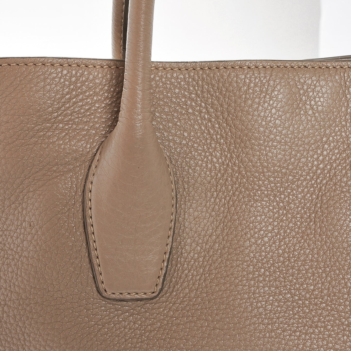 Vitello Daino Shopping Tote Pomice