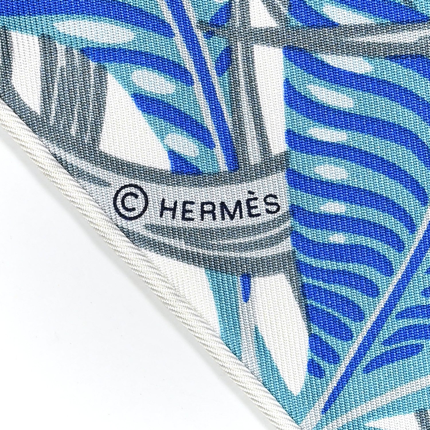 Hermes Silk Jaguar Quetzal Scarf 90 Bleu Gris Camel 3 of 4