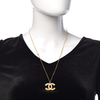 Chanel CC Necklace Matte Gold 2 of 5