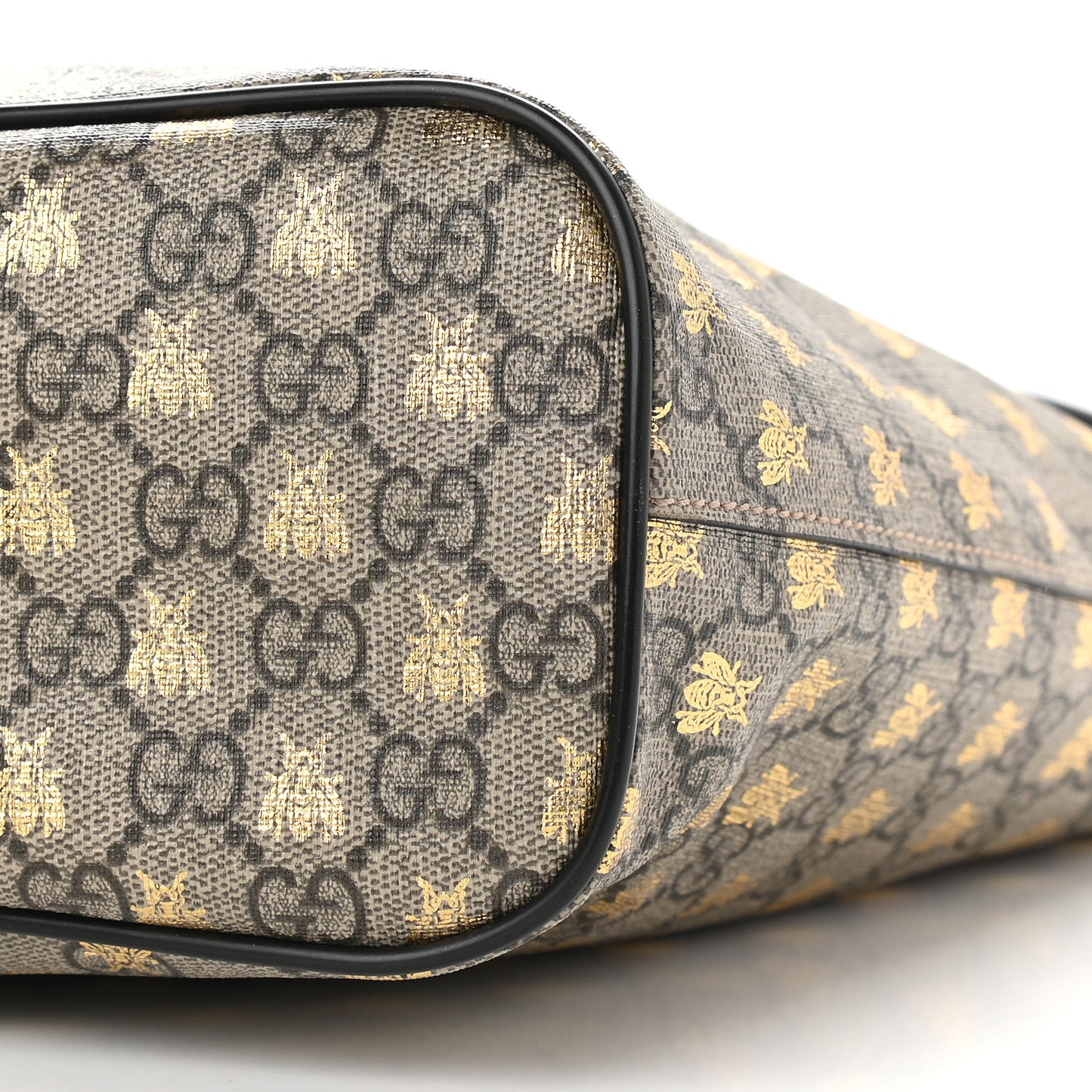 Soft GG Supreme Monogram Bees Small Crossbody Tote Beige Oro Black