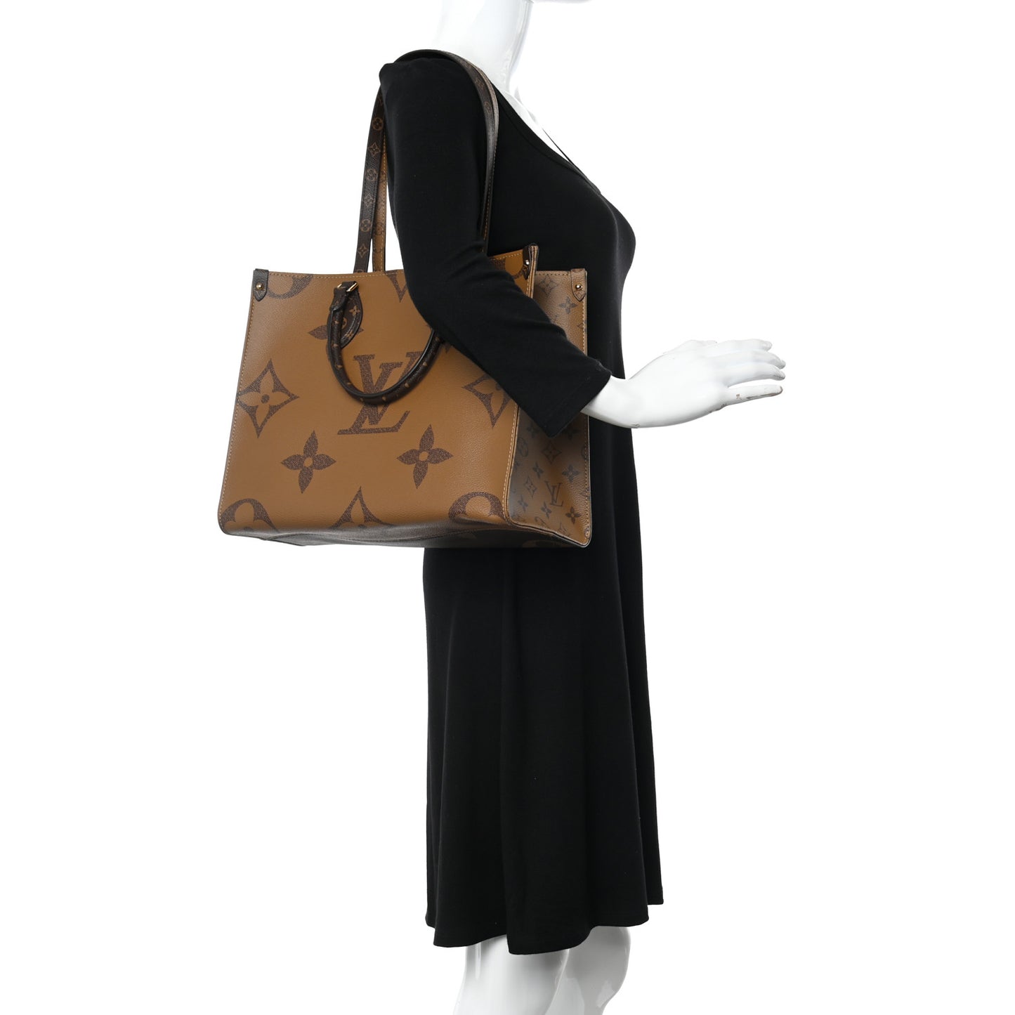 Reverse Monogram Giant Onthego MM