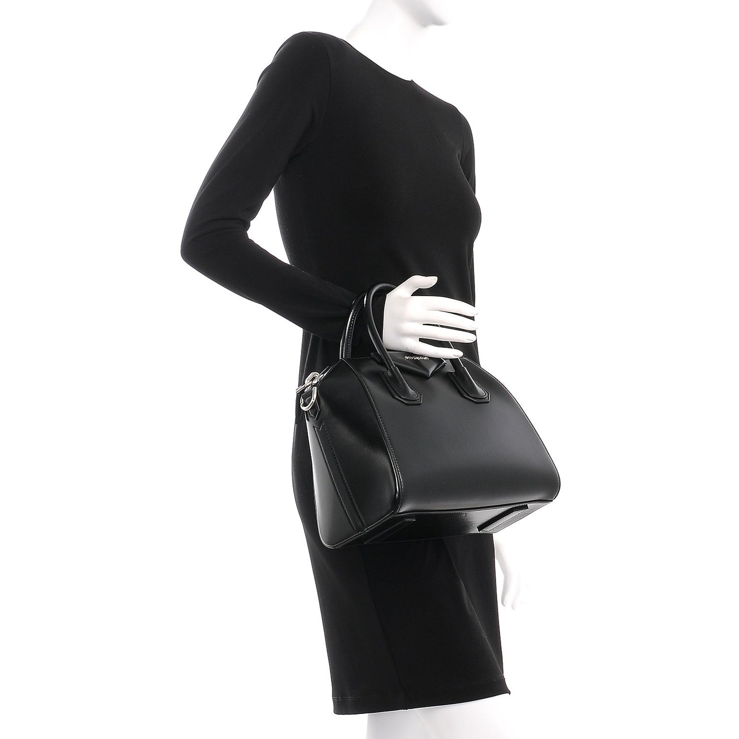 Shiny Lord Calfskin Small Antigona Black