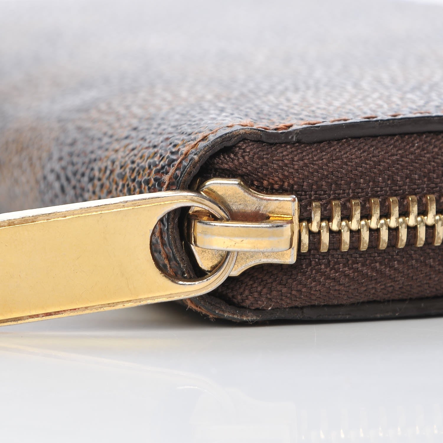 Louis Vuitton Damier Ebene Zippy Wallet 8 of 10