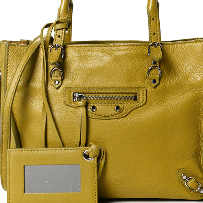 Balenciaga Veau Papier A4 Zip Around Tote Jaune Epi 7 of 11