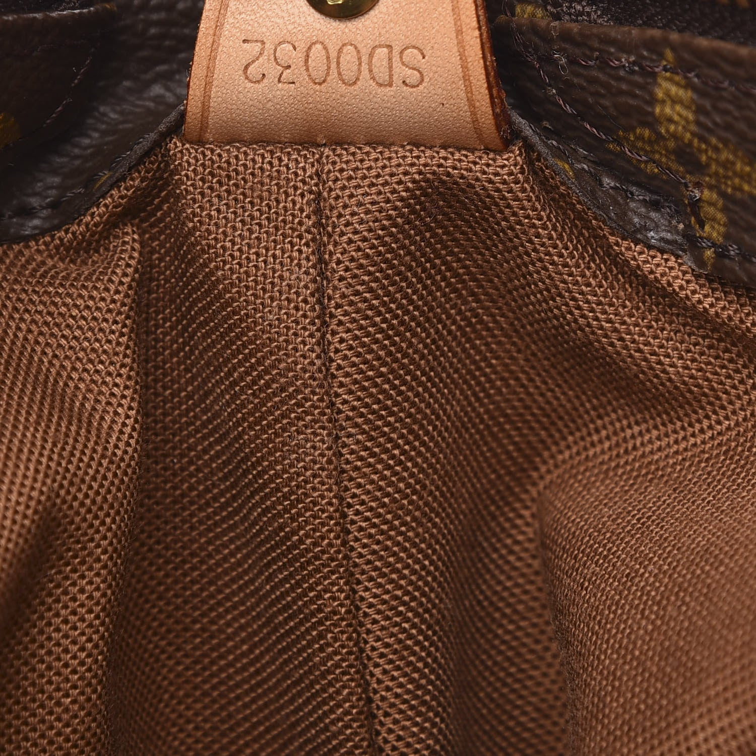 Louis Vuitton Monogram Cabas Mezzo 7 of 15