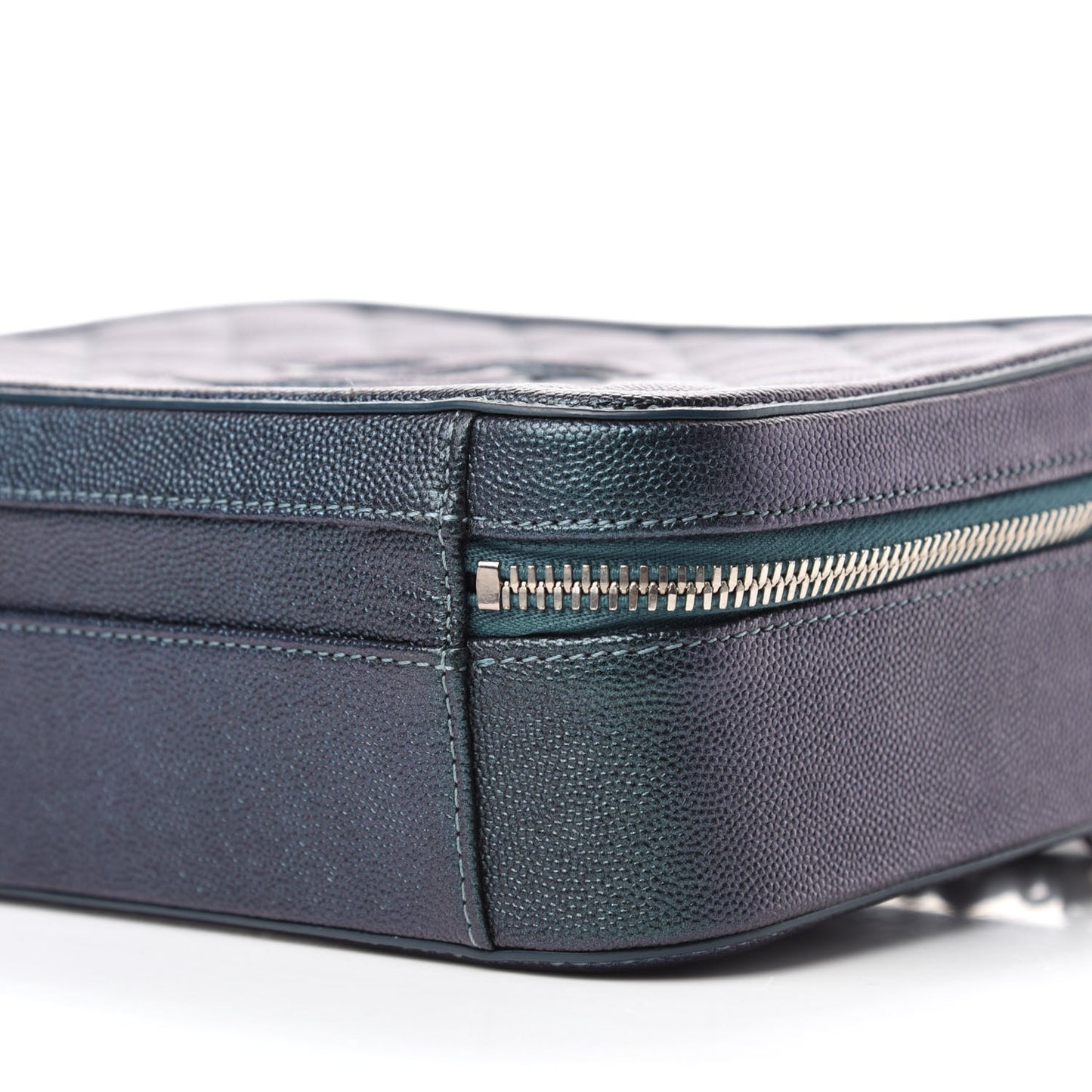 Iridescent Caviar Quilted Medium CC Filigree Vanity Case Dark Turquoise