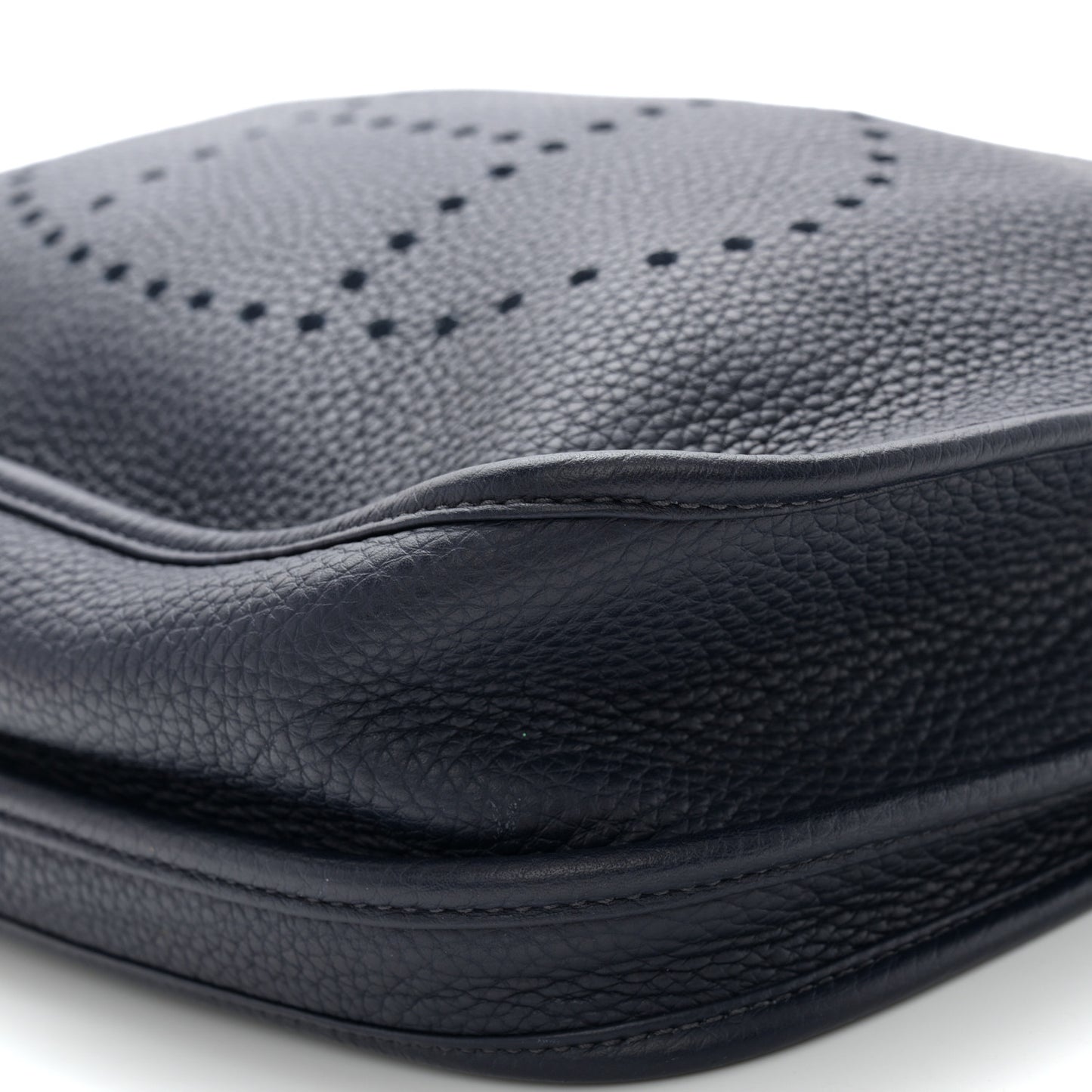 Taurillon Clemence Evelyne III PM Bleu Nuit