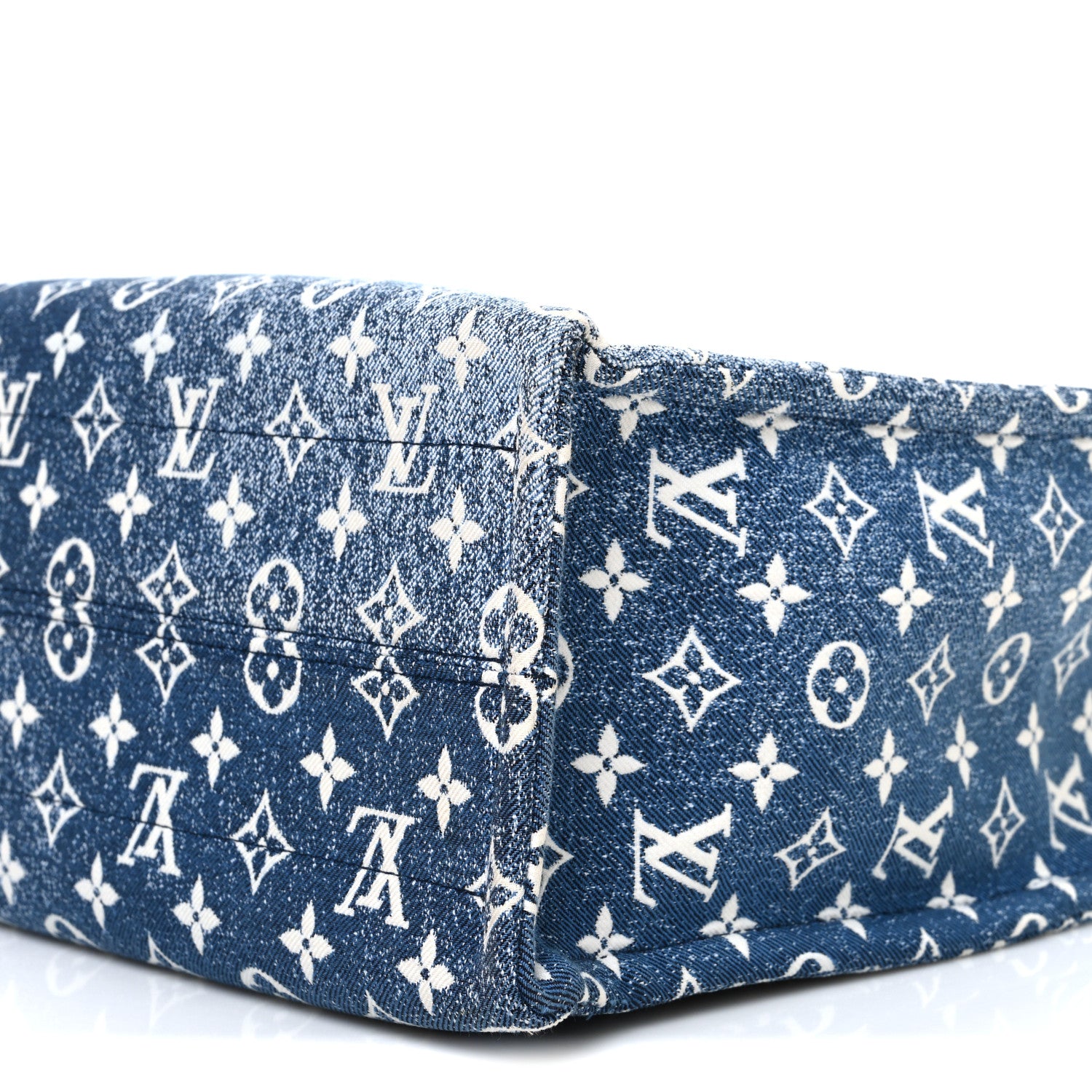 Louis Vuitton Monogram Jacquard Denim Onthego MM Bleu 9 of 9
