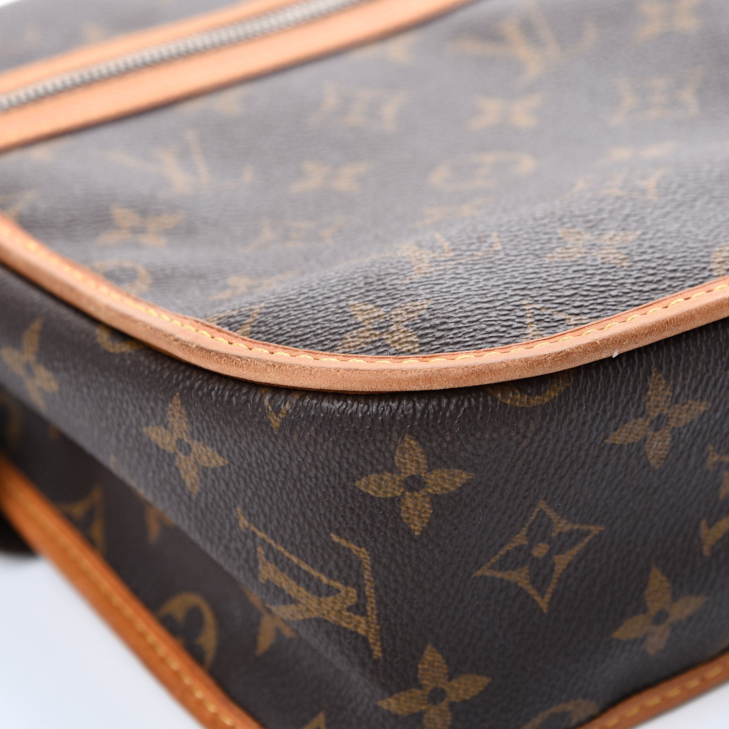 Louis Vuitton Monogram Bosphore PM Messenger 12 of 19