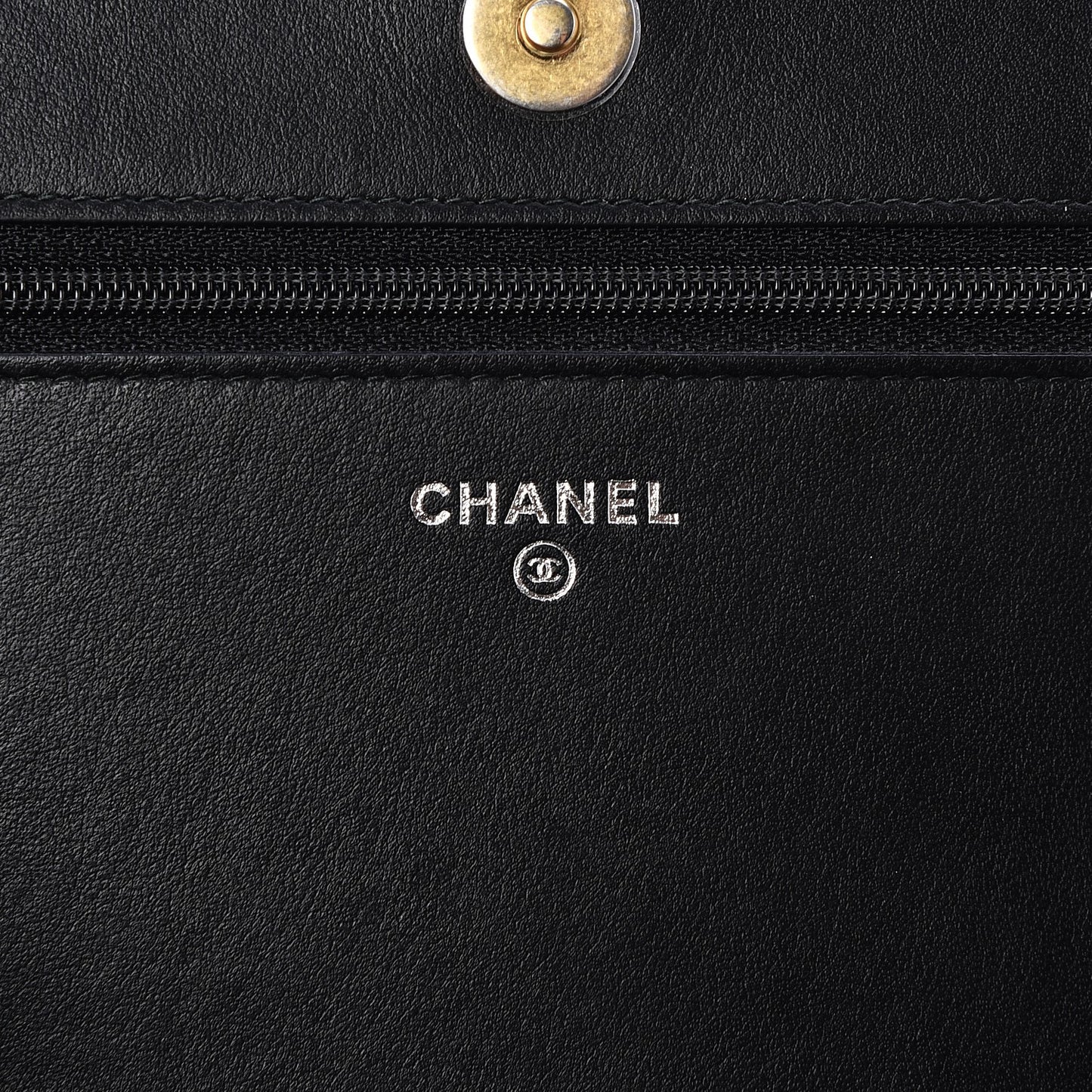 Aged Calfskin Quilted Gabrielle Wallet On Chain WOC Black